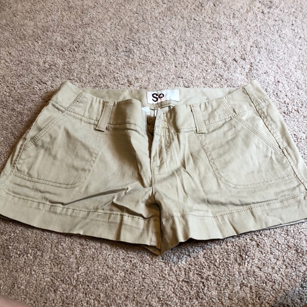 Khaki shorts